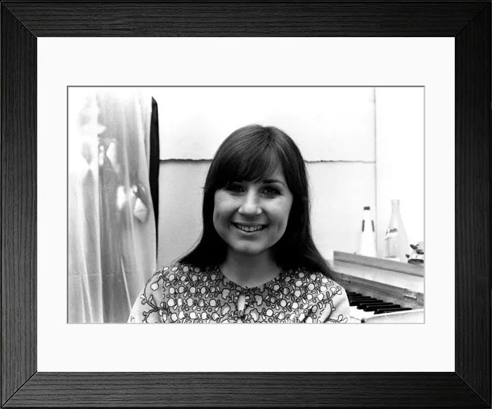 Framed Print : Singer Judith Durham who used to sing with The Seekers, in Newcastle during her solo Framed Print : Singer Judith Durham who used to sing with The Seekers, in Newcastle during her solo