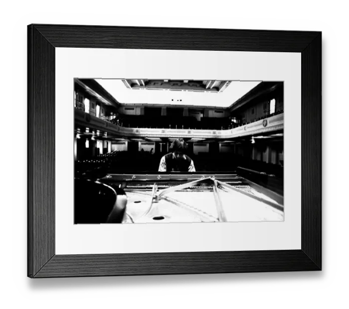 Framed Print : Andre Previn at the City Hall in Newcastle where he will conduct the Northern Sinfonia in