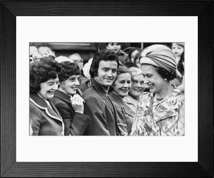 Framed Print : Queen Elizabeth II chatting to the Geordie crowds during her visit to Hexham 1st Framed Print : Queen Elizabeth II chatting to the Geordie crowds during her visit to Hexham 1st