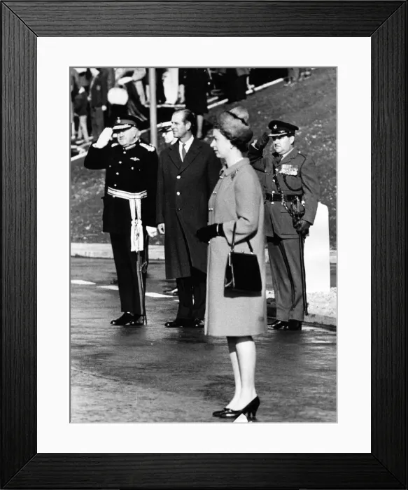 Framed Print : Queen Elizabeth II and Prince Philip officially opens the Tyne Tunnel, North Tyneside Framed Print : Queen Elizabeth II and Prince Philip officially opens the Tyne Tunnel, North Tyneside