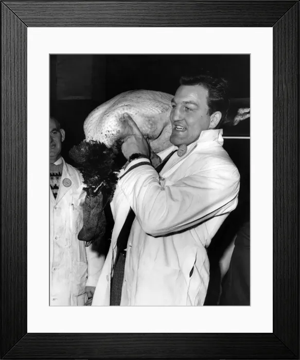 Framed Print : British heavyweight boxer Brian London. December 1965 P05123 Framed Print : British heavyweight boxer Brian London. December 1965 P05123