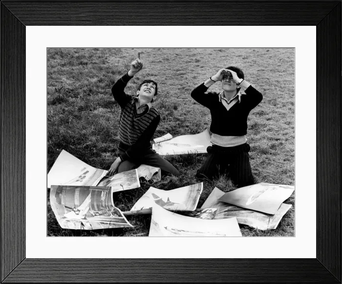 Framed Print : ATC cadets Craig Whitaker (14) left, and Alan Foy (14) of the 18th 32 Squadron based in Framed Print : ATC cadets Craig Whitaker (14) left, and Alan Foy (14) of the 18th 32 Squadron based in