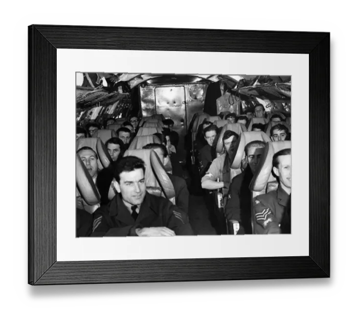 Framed Print : Fifty men of Zambia airlift left RAF Lyneham, Wiltshire for Lusaka Framed Print : Fifty men of Zambia airlift left RAF Lyneham, Wiltshire for Lusaka