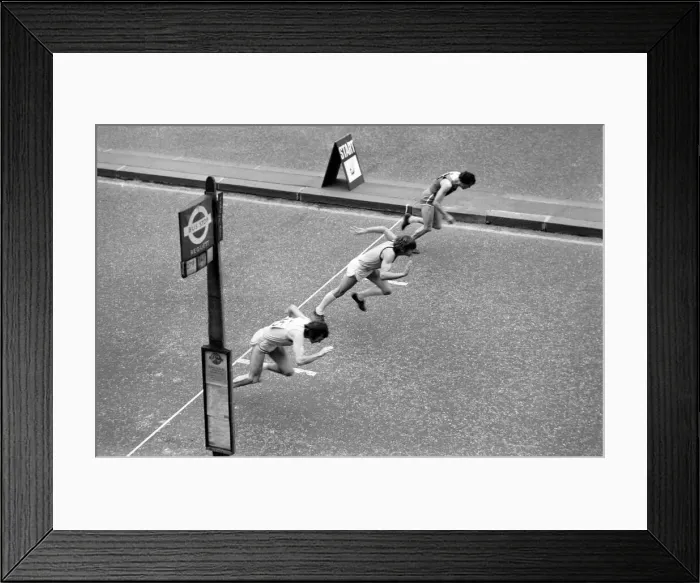 Framed Print : The City of London New Years Day Races. January 1975 75-00006-004 Framed Print : The City of London New Years Day Races. January 1975 75-00006-004