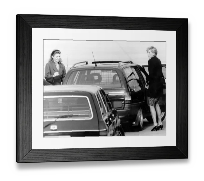 Framed Print : Princess Diana at Aberdeen airport with the Duchess of York Sarah Ferguson en route to