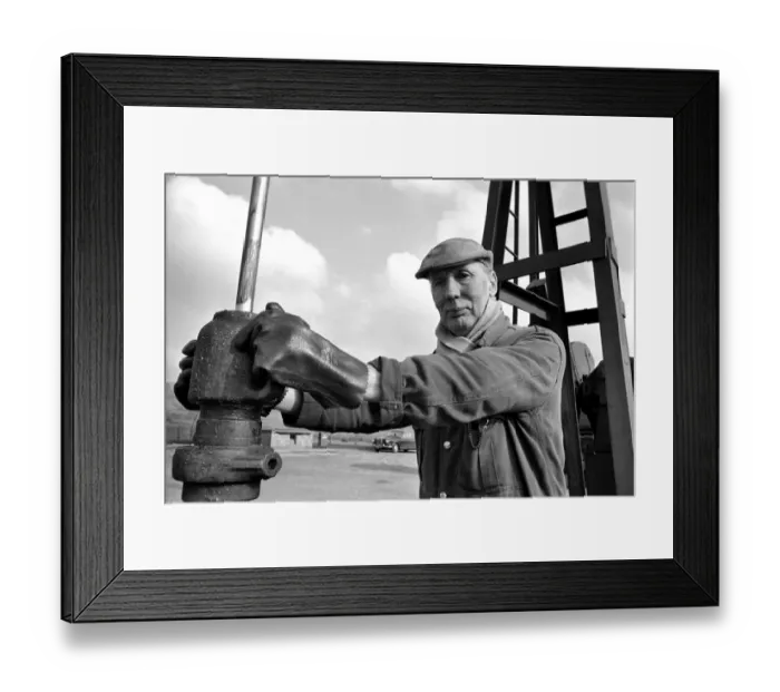 Framed Print : Oil well at Kimmeridge, near Wareham, Dorset. February 1975 75-00984-006 Framed Print : Oil well at Kimmeridge, near Wareham, Dorset. February 1975 75-00984-006