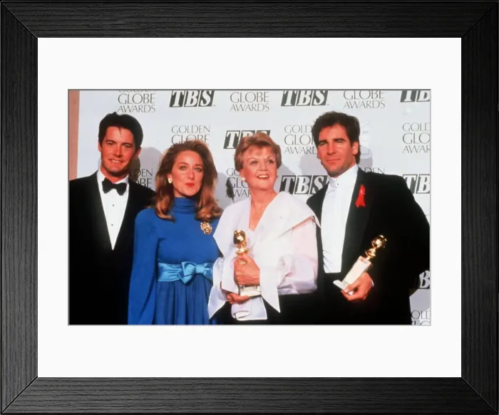 Framed Print : 1992 Golden Globe Awards Winners 1992 Kyle MacClachlan Patricia Wettig Angela