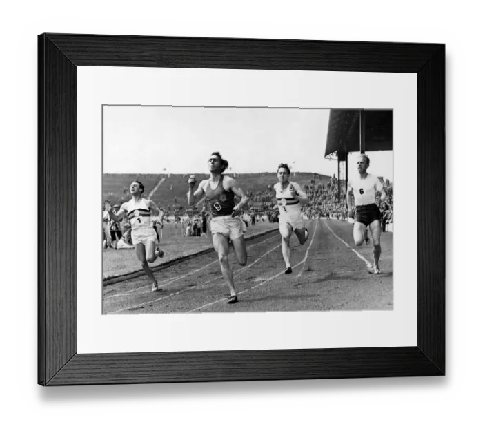 Framed Print : Ian Dunbar, Glasgow University student from Stranraer, was a young man in a hurry