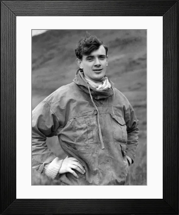 Framed Print : John Disley 23yrs old School master & British Olympic Hurdles hope who is to attempt to Framed Print : John Disley 23yrs old School master & British Olympic Hurdles hope who is to attempt to
