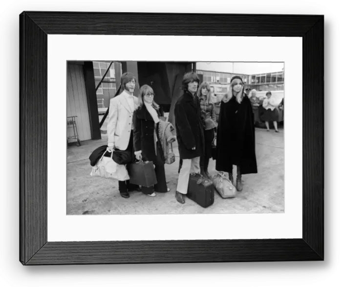 Framed Print : John Lennon with wife Cynthia and George Harrison and his wife Patti Boyd at Heathrow Framed Print : John Lennon with wife Cynthia and George Harrison and his wife Patti Boyd at Heathrow