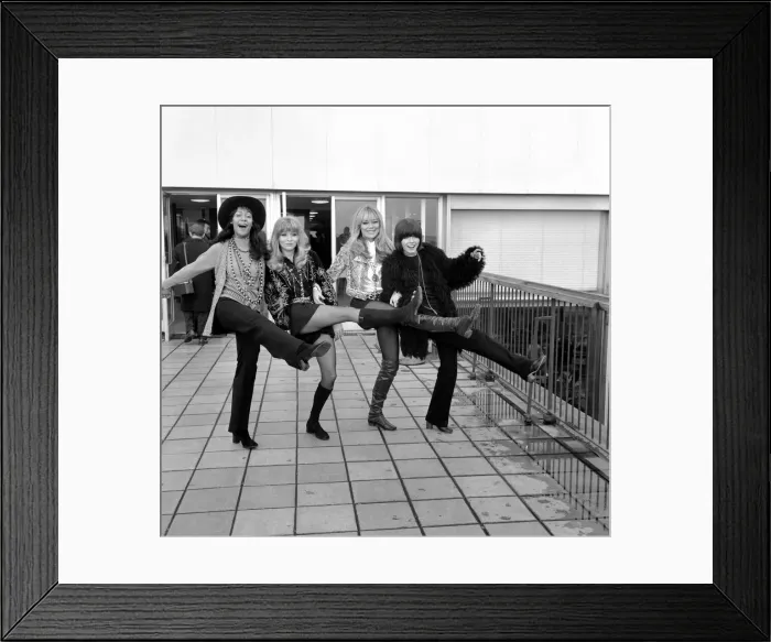 Framed Print : ( Left to right) The Touchables'Esther Anderson, Judy Huxtable Framed Print : ( Left to right) The Touchables'Esther Anderson, Judy Huxtable