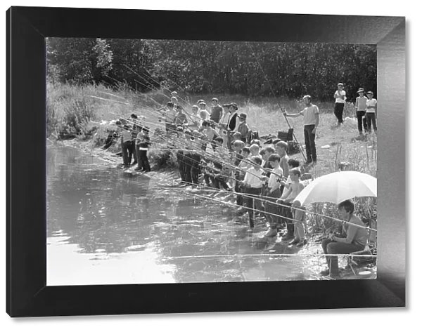 Look out fish! A group of boys aged between ten and fourteen years seen here at Wraysbury