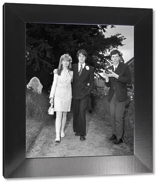 Mike McCartneys Wedding. Paul McCartney and Jane Asher leaving the church
