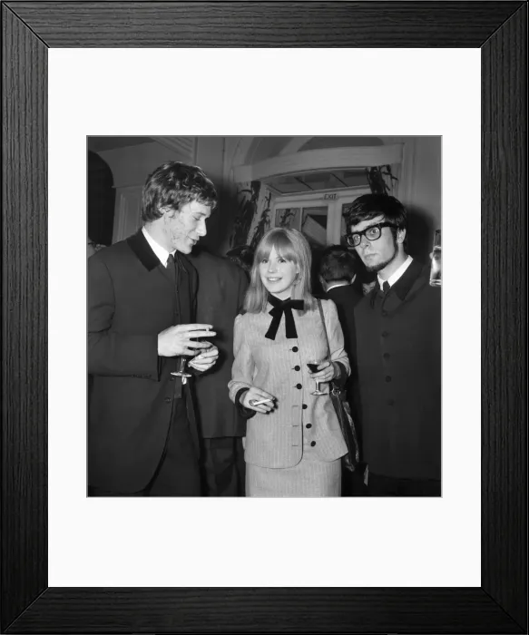 Framed Print : V. C. G. B. Luncheon: Paul Jones, Marie Anne and Manfred Mann Framed Print : V. C. G. B. Luncheon: Paul Jones, Marie Anne and Manfred Mann