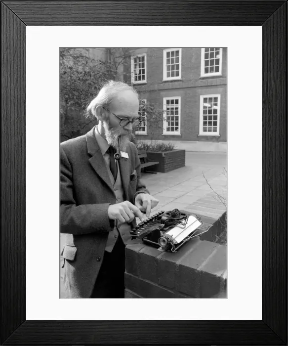 Framed Print : Old / Man / Beard / Smoking. Mr. Brian Demaus. February 1975 75-01004-003 Framed Print : Old / Man / Beard / Smoking. Mr. Brian Demaus. February 1975 75-01004-003