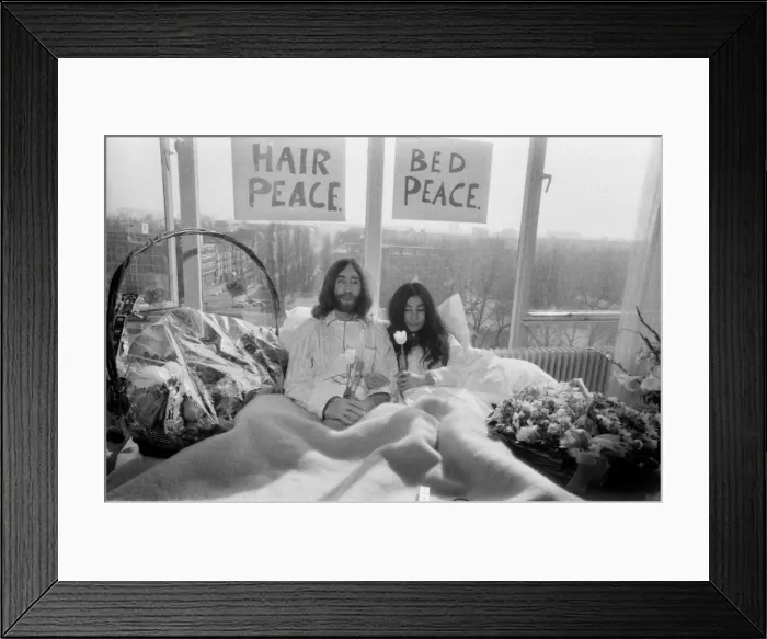 Framed Print : John Lennon and his wife Yoko Ono are having a weeks love-in their room at the Hilton Framed Print : John Lennon and his wife Yoko Ono are having a weeks love-in their room at the Hilton