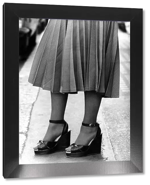 Fashion: Platform shoes. August 1974 P005356Fashion: Sandals. August 1974 P005352
