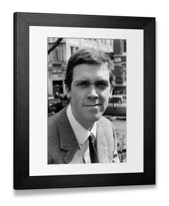 Framed Print : Hugh Laurie. P007219
