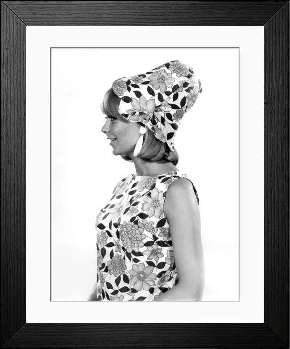 Framed Print : Reveille Fashions 1966: Marilyn Rickard modelling matching summer dress and hat Framed Print : Reveille Fashions 1966: Marilyn Rickard modelling matching summer dress and hat