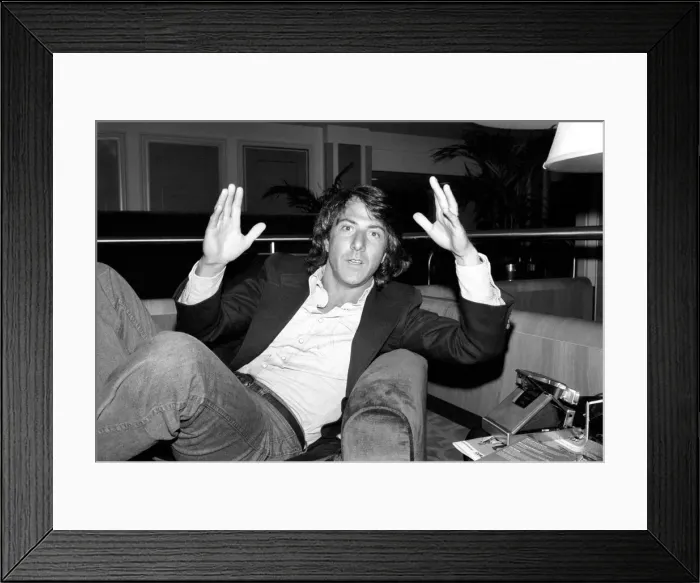Framed Print : Actor Dustin Hoffman, pictured in a London hotel. 21st January 1975. 75-00388-002 Framed Print : Actor Dustin Hoffman, pictured in a London hotel. 21st January 1975. 75-00388-002