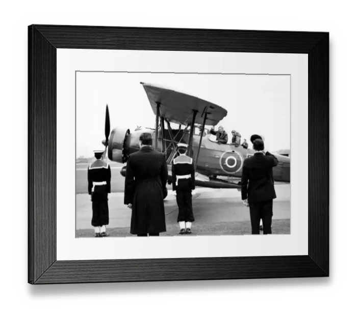 Framed Print : Vice Admiral Sir Richard Janvrin, Flag Officer Naval Air Command retires Framed Print : Vice Admiral Sir Richard Janvrin, Flag Officer Naval Air Command retires