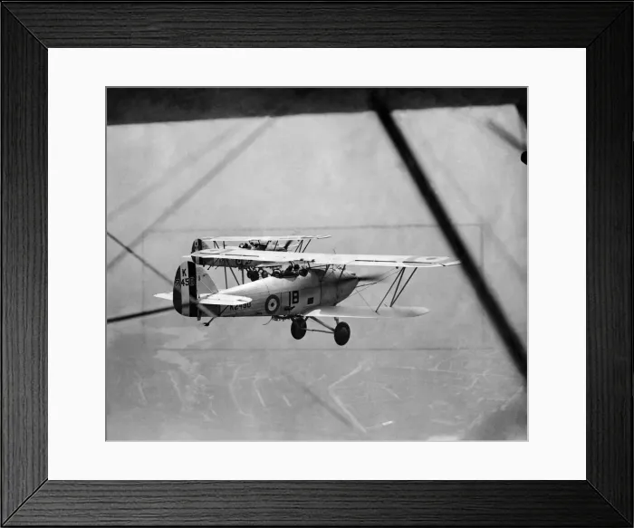 Framed Print : Air Display: Rehearsal for Hendon Air Pageant. June 1932 P004670 Framed Print : Air Display: Rehearsal for Hendon Air Pageant. June 1932 P004670