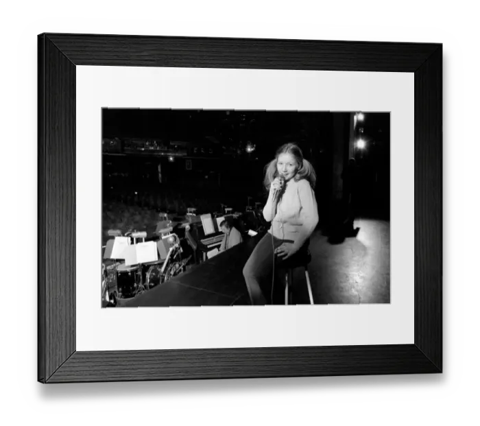 Framed Print : Singer Lena Zavaroni. March 1975 75-01430-006
