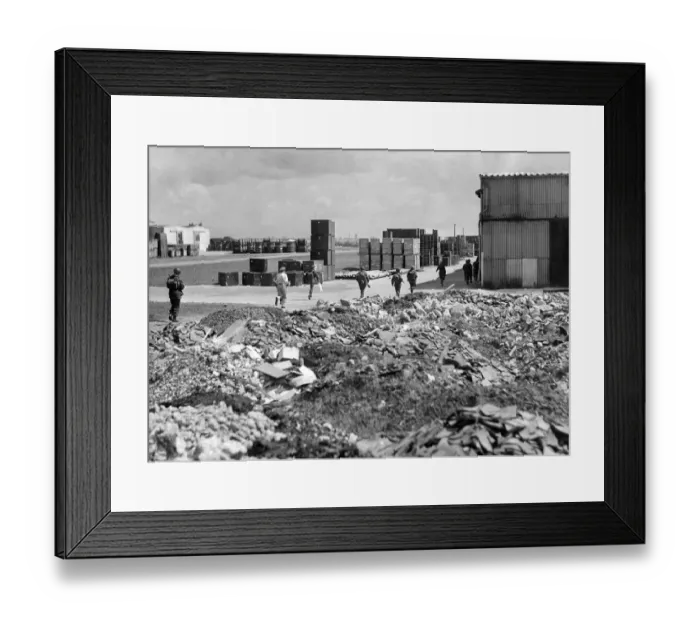 Framed Print : Parachute exercise in Lancs. T. A. men of the 16th Airborne Division fight their way into Framed Print : Parachute exercise in Lancs. T. A. men of the 16th Airborne Division fight their way into