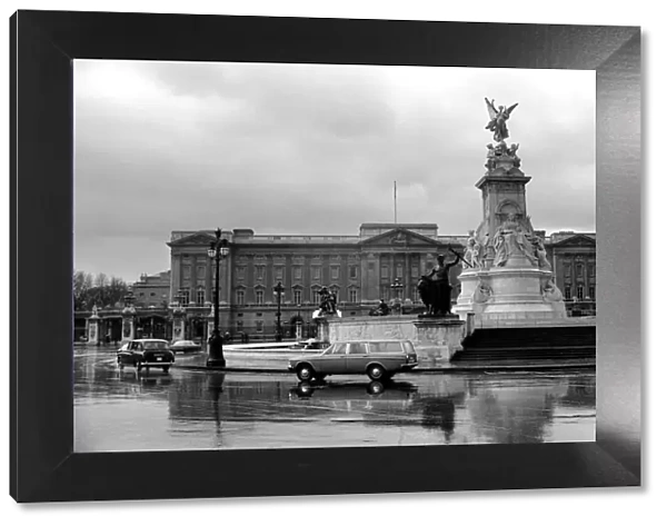 Buckingham Palace. February 1975 75-00836