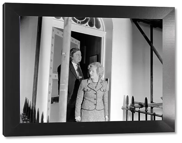 Mrs. Thatcher visits Mr. Heath. February 1975 75-00831-002