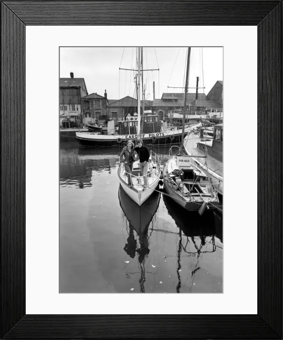 Framed Print : Young couples round the world voyage. Jane Owen aged 23 of Cardiff and Geoff Burrel Framed Print : Young couples round the world voyage. Jane Owen aged 23 of Cardiff and Geoff Burrel
