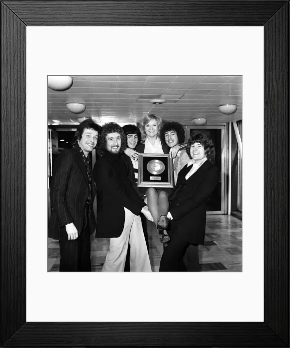 Framed Print : Pop Group Paper Lace with Lyn Paul. February 1975 75-00885-003