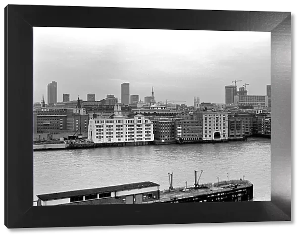 Cityscape: Thames: Panoramic. London Skyline Panorama. February 1977 77-00065-001