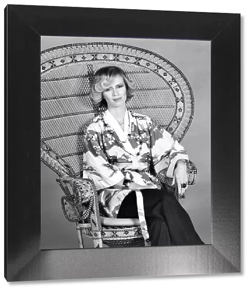 Fashions. Kimonos. Mrs. Linda Bruce Lee. February 1975 75-00710-001