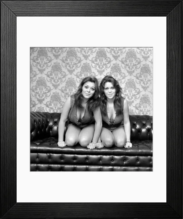 Framed Print : Identical Twins: Jackie and Lorraine Docker. January 1975 75-00595-008 Framed Print : Identical Twins: Jackie and Lorraine Docker. January 1975 75-00595-008