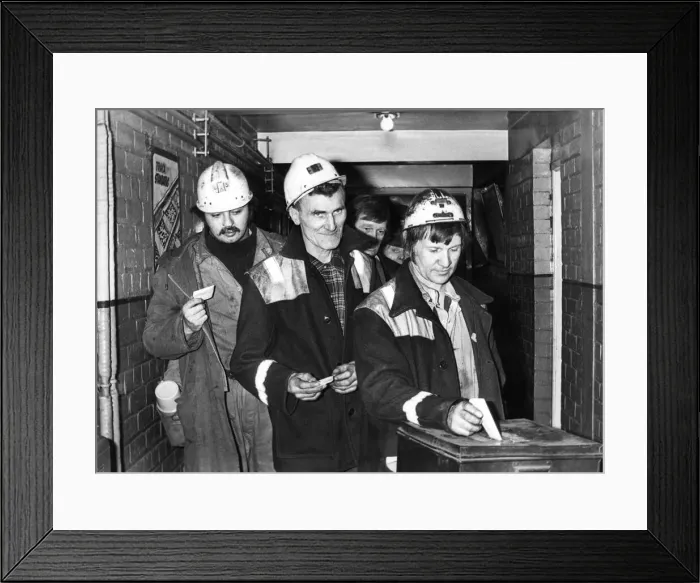 Framed Print : Miners at Boldon Colliery place their ballot papers in the ballot box as they vote Framed Print : Miners at Boldon Colliery place their ballot papers in the ballot box as they vote