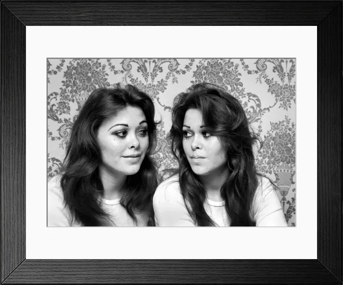 Framed Print : Identical Twins: Jackie and Lorraine Docker. January 1975 75-00595 Framed Print : Identical Twins: Jackie and Lorraine Docker. January 1975 75-00595