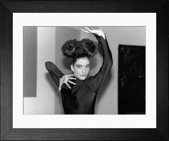 Framed Print : Model Melanie with her new hair style. October 1989 P006549
