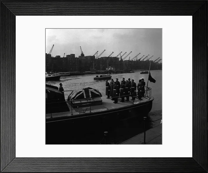 Framed Print : The coffin of Sir Winston Churchill on a barge, travelling down the River Thames during Framed Print : The coffin of Sir Winston Churchill on a barge, travelling down the River Thames during