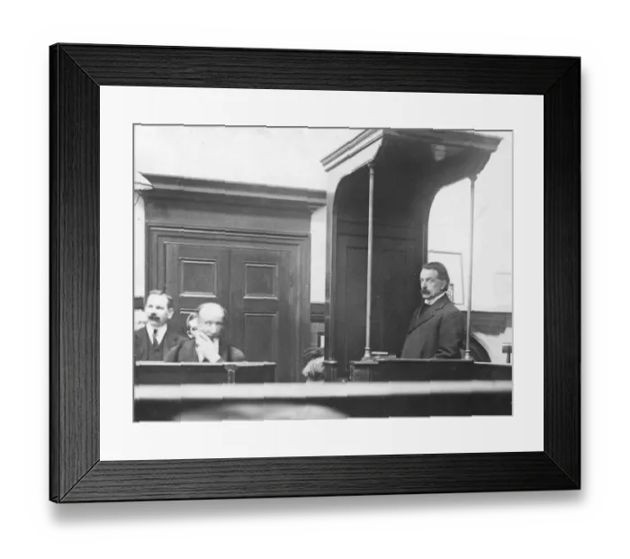 Framed Print : David Lloyd George Chancellor of the Exchequer seen here in the witness box at Bow Street