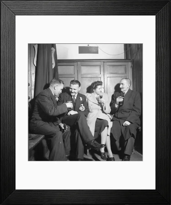 Framed Print : Newly weds celebrate their marriage with their best man Framed Print : Newly weds celebrate their marriage with their best man