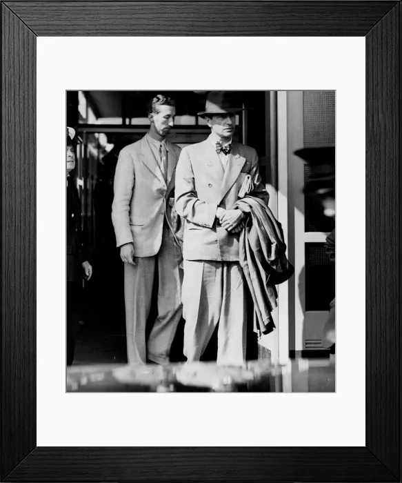 Framed Print : Former MI6 officer Sir Paul Dukes seen here at Heston Airport just after returning