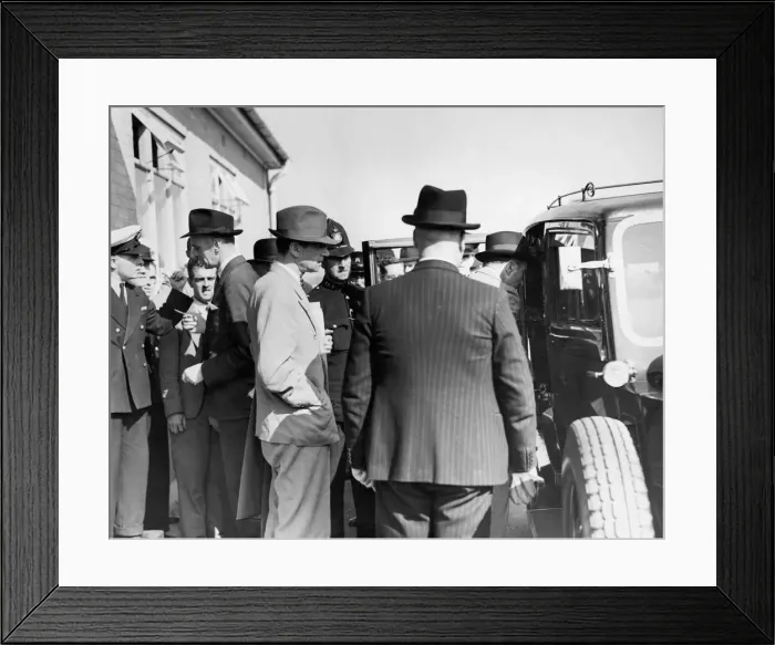 Framed Print : Former MI6 officer Sir Paul Dukes seen here leaving Heston Airport by taxi just after Framed Print : Former MI6 officer Sir Paul Dukes seen here leaving Heston Airport by taxi just after