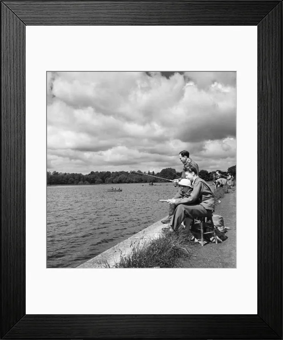 Framed Print : Family fishing at the reservoir near Aldenham Hertfordshire Framed Print : Family fishing at the reservoir near Aldenham Hertfordshire