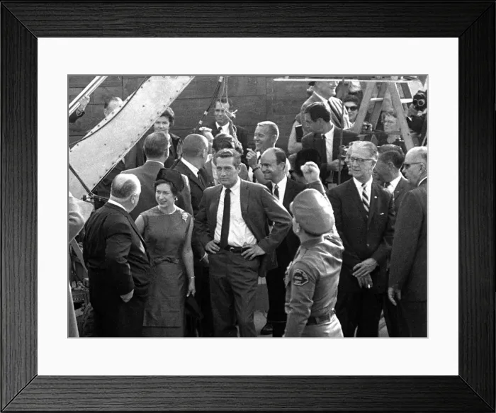 Framed Print : Princess Margaret and Lord Snowdon on set in Hollywood with Paul Newman Framed Print : Princess Margaret and Lord Snowdon on set in Hollywood with Paul Newman