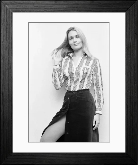 Framed Print : Alexandra Bastedo, British actress, Daily Mirror Studios, London Framed Print : Alexandra Bastedo, British actress, Daily Mirror Studios, London