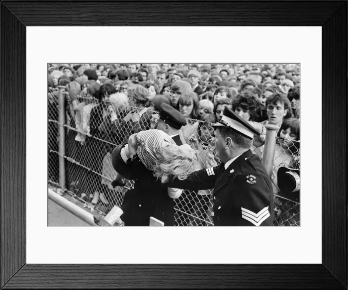 Framed Print : The Rolling Stones play at Longleat, the home of Lord Bath Framed Print : The Rolling Stones play at Longleat, the home of Lord Bath