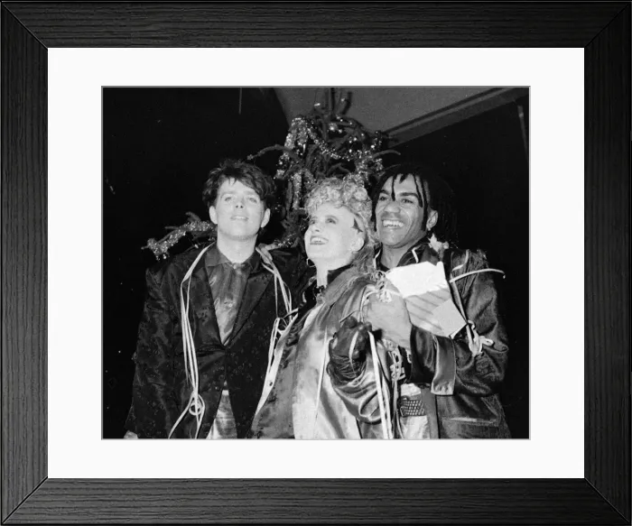 Framed Print : Tom Bailey, Alaanah Currie and Josh Leeway who form British pop group The Thompson Twins Framed Print : Tom Bailey, Alaanah Currie and Josh Leeway who form British pop group The Thompson Twins