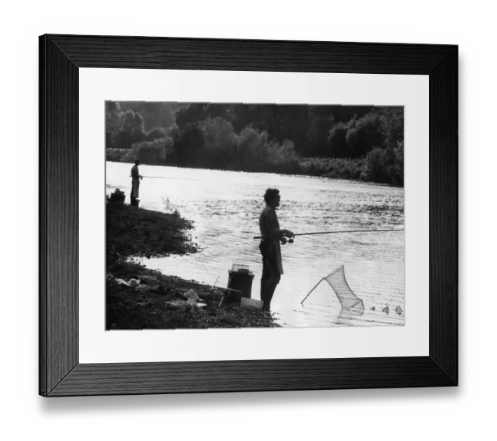 Framed Print : Angling. The Woodbine Challenge final on the River Blackwater. 9th April 1971