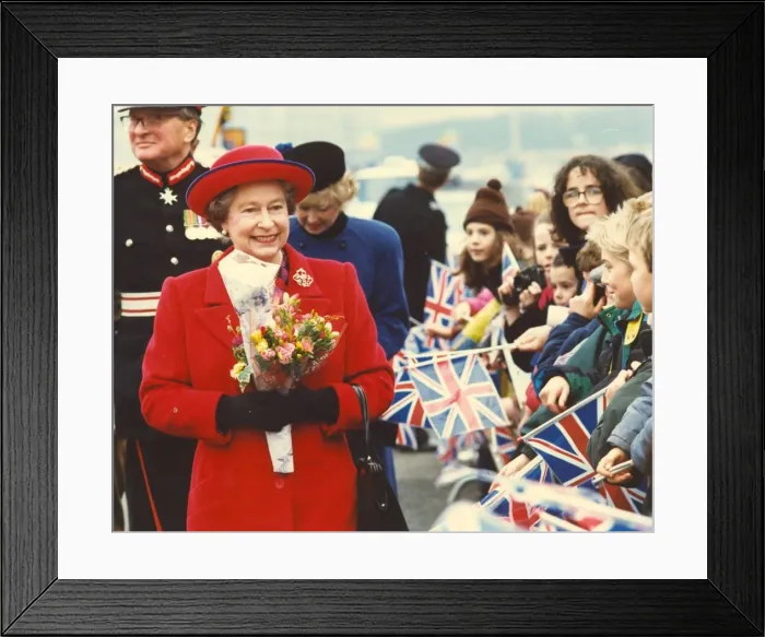 Framed Print : Queen Elizabeth II visits the North East to officially open the Blaydon Bridge